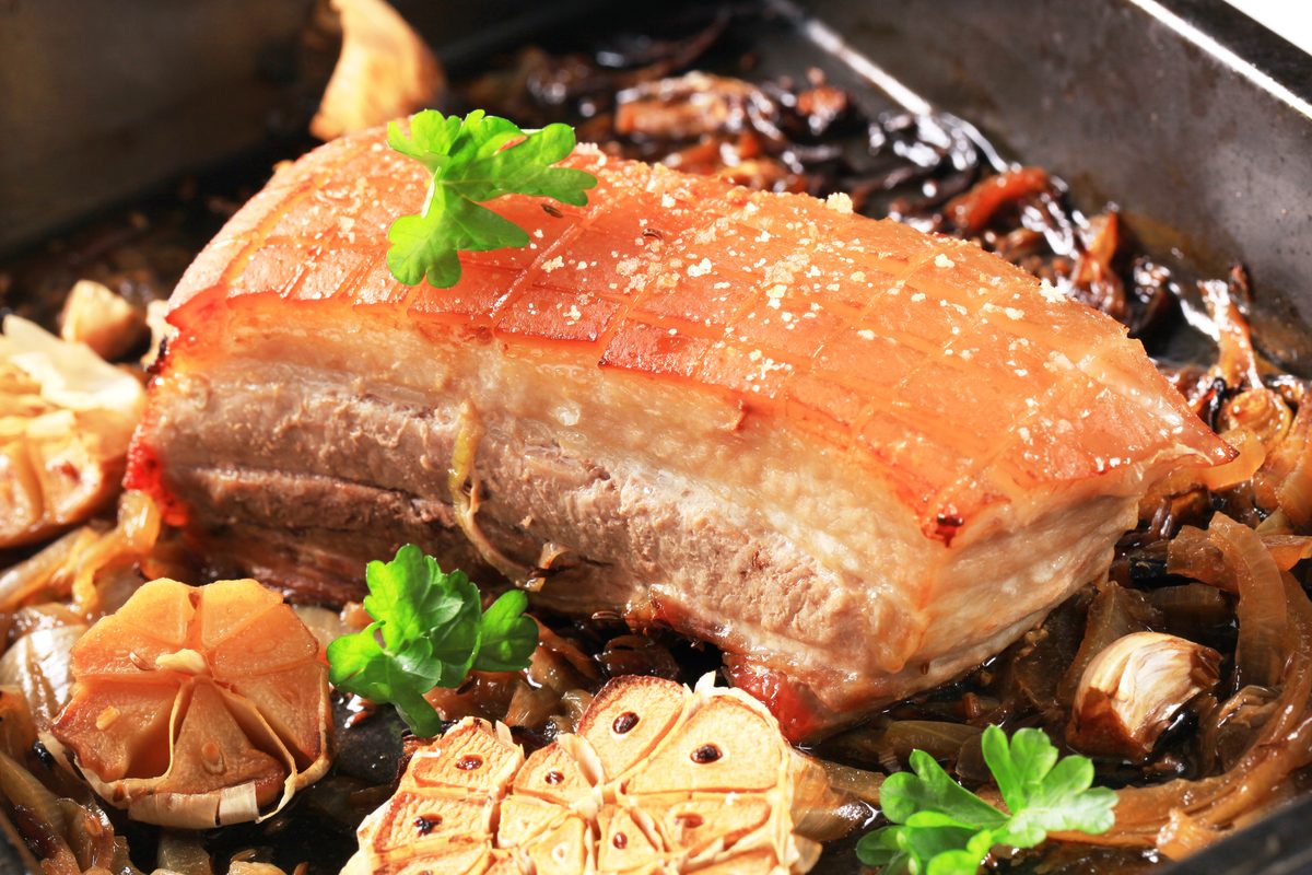 Roast pork belly with crisp crackling