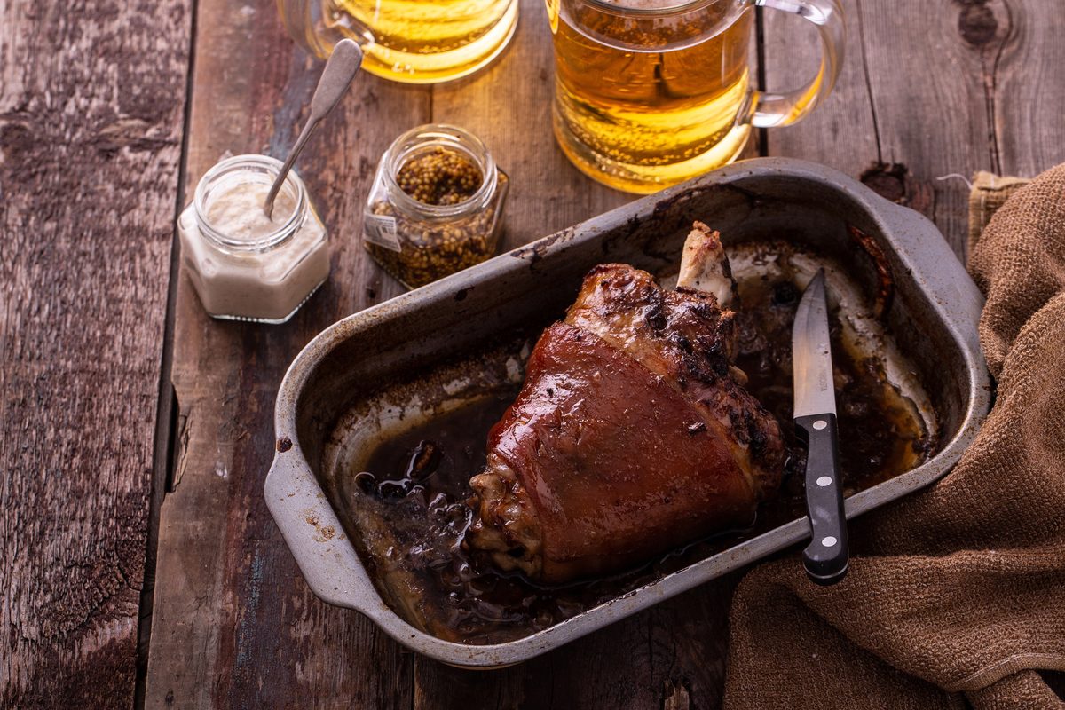 Golonka w piwie, Pork Knuckle Braised in Beer
